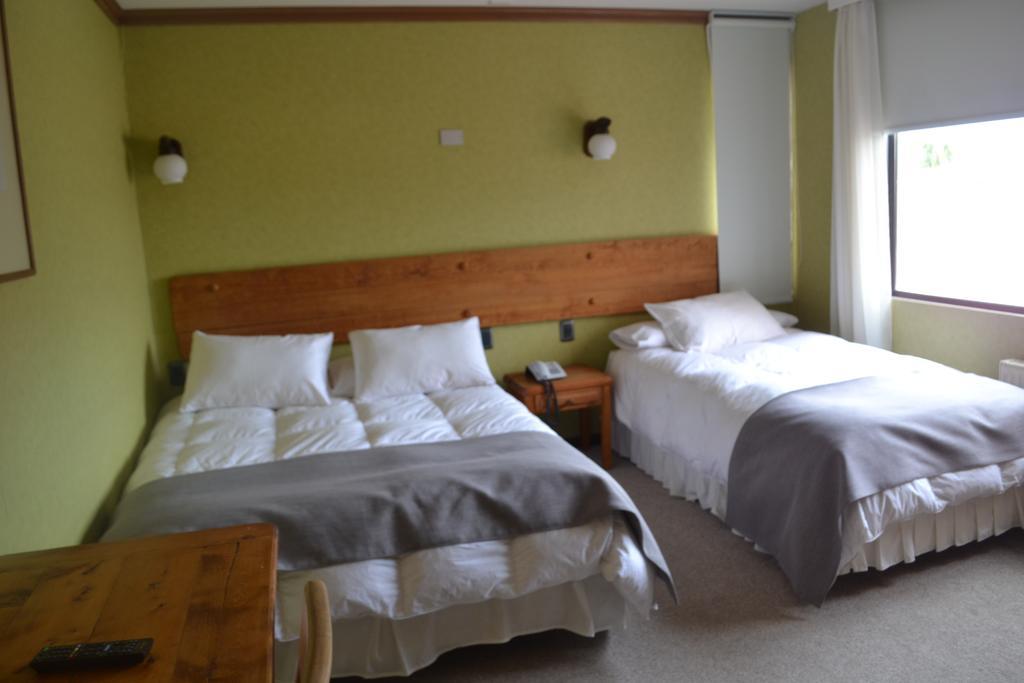Hotel Saltos Del Paine ปวยร์โตนาตาเลส ภายนอก รูปภาพ